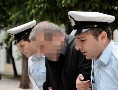 Για κακούργημα ο οδηγός της νταλίκας που «έλιωσε» δύο άτομα χθες στον Κηφισό